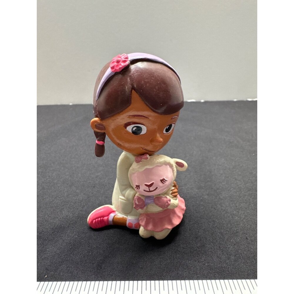 Doc McStuffins Disney PVC Figurine Collectible Holding Lambie 3 Cake Topper